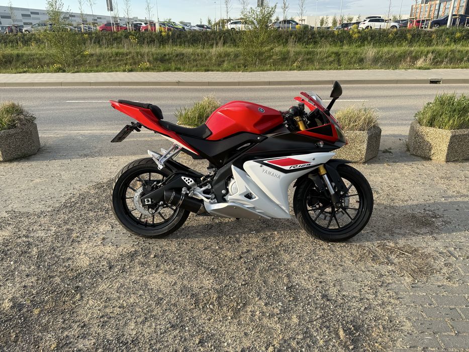 YAMAHA YZF-R125 / 2015 / LIFT / ABS / Jak Nowa!/ Doinwestowana!