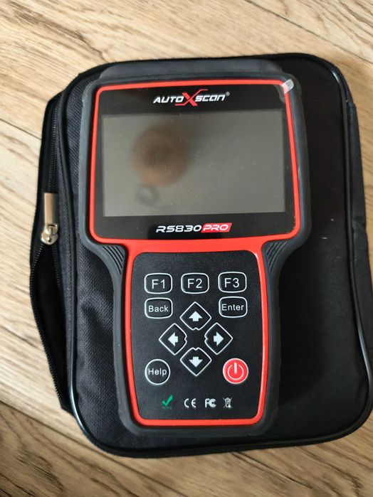 Polski tester diagnostyczny RS830PRO + grupa PSA Citroen Peugeot DS