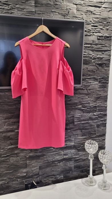 Fuksja sukienka Reserved M