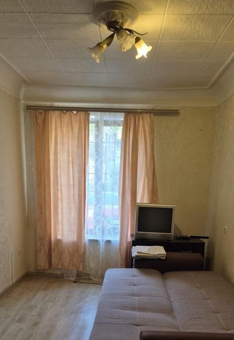Продам 1к квартиру з фасадним вікном, Мала Арнаутська (3-070-579)