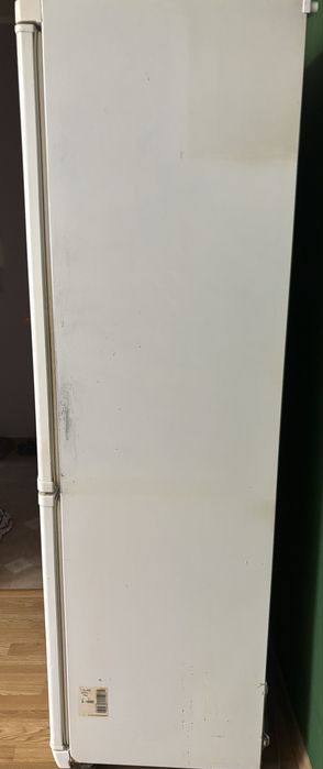 Холодильник Indesit