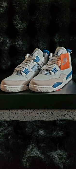 Jordan 4 Industrial Blue