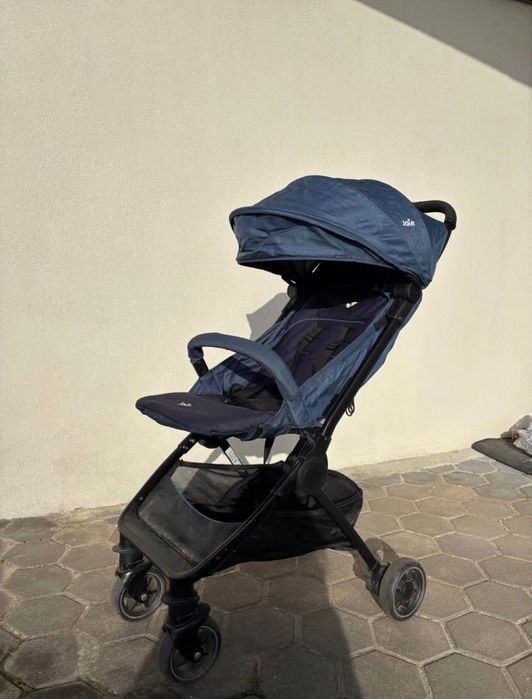 Carrinho de passeio Joie