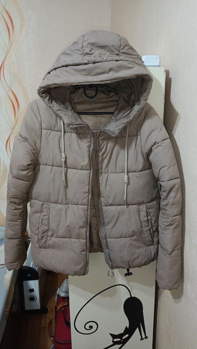 Продам курточку жіночу демисезон m-s