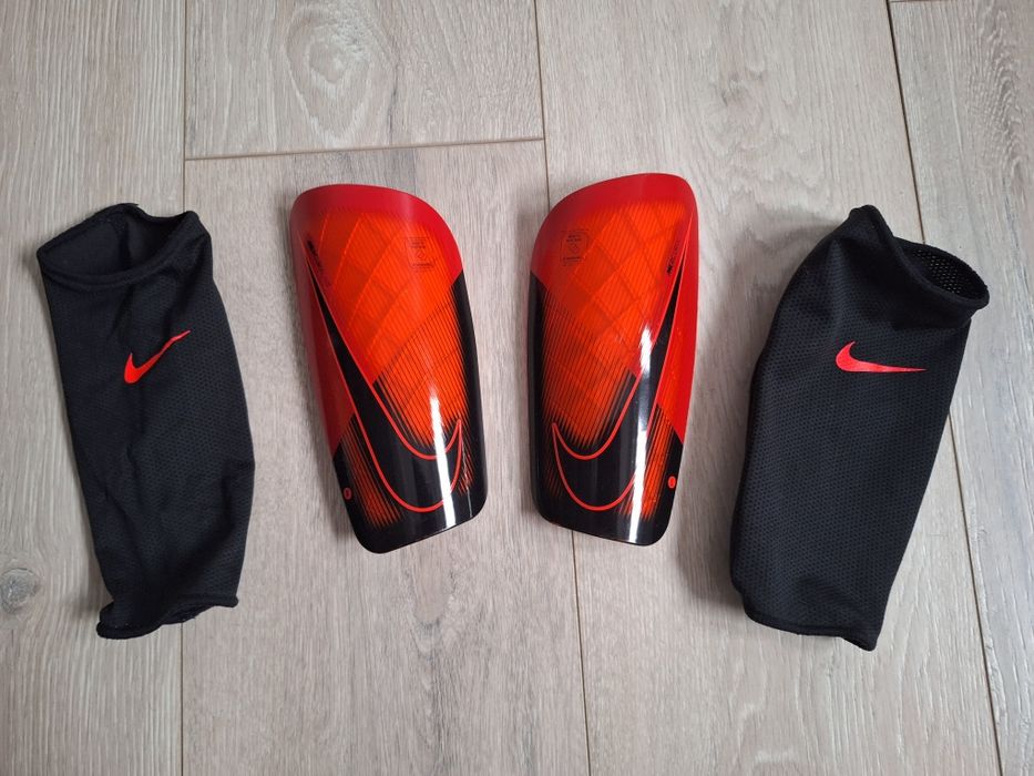 Ochraniacze piłkarskie Nike mercurial / lite