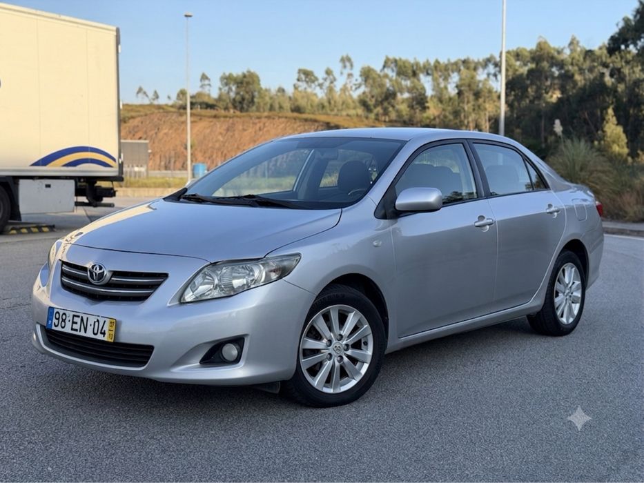 Toyota Corolla 1.4 D-4D Nacional 5 portas