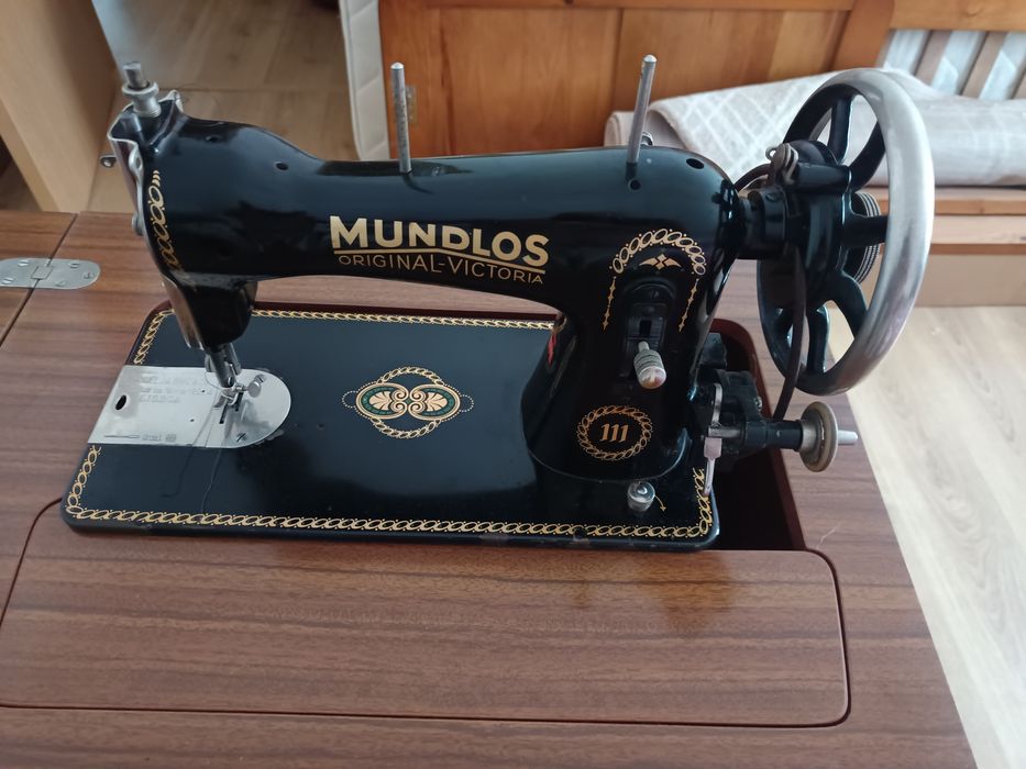 Máquina costura Mundlos original victoria