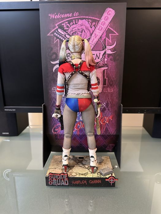 Фигурка 1/6 hot toys mms383 SUICIDE SQUAD – HARLEY QUINN