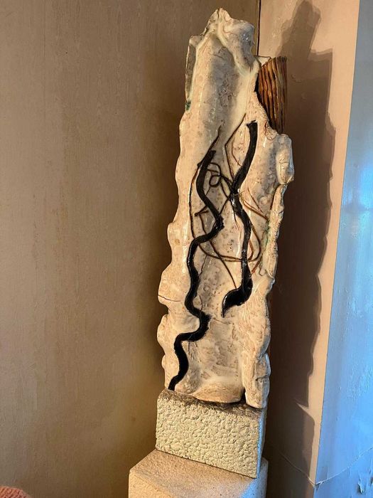 Grande Escultura em cerâmica vidrada