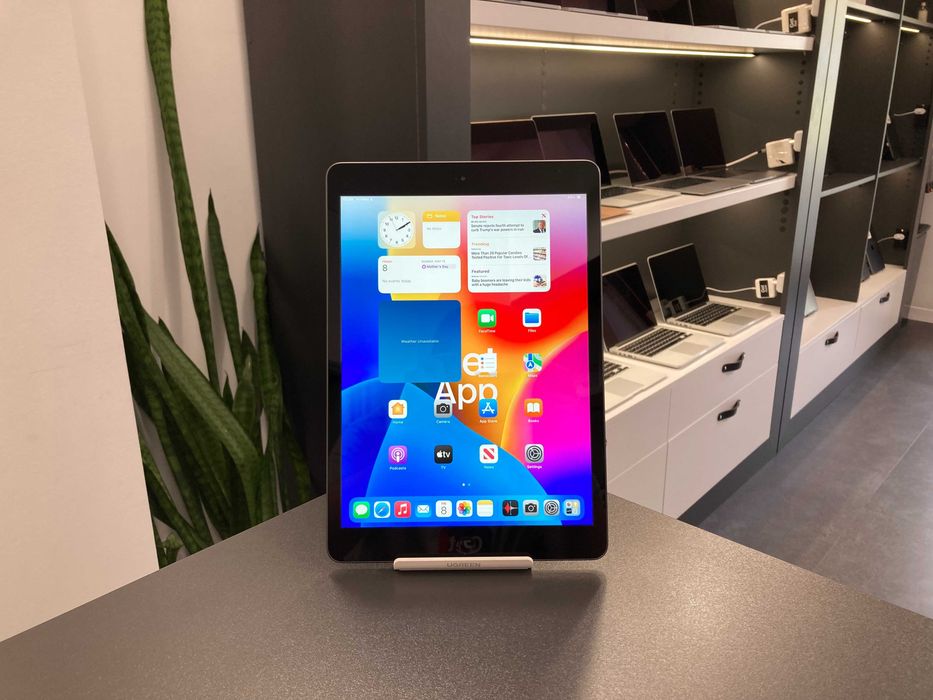 Планшет iPad 8 10.2” 32GB Wi-Fi • ГАРАНТІЯ • СТАН 9.5/10 103792