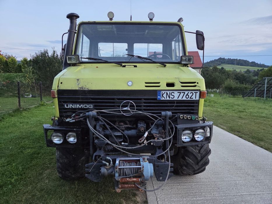 Mercedes unimog u 1000