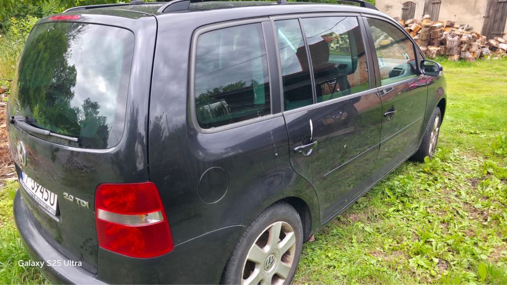 VW TOURAN.