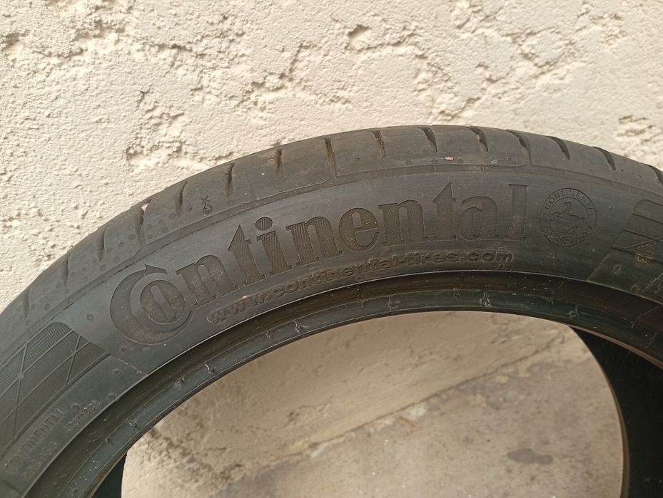 Peneus únicos descasados 225 45 18 continental 1 e 1 Pirelli  p7