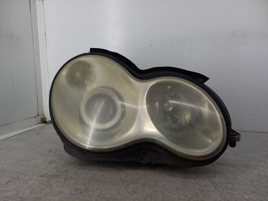 LAMPA PRZÓD PRAWA XENON MERCEDES-BENZ KLASA C W203 1307329088
