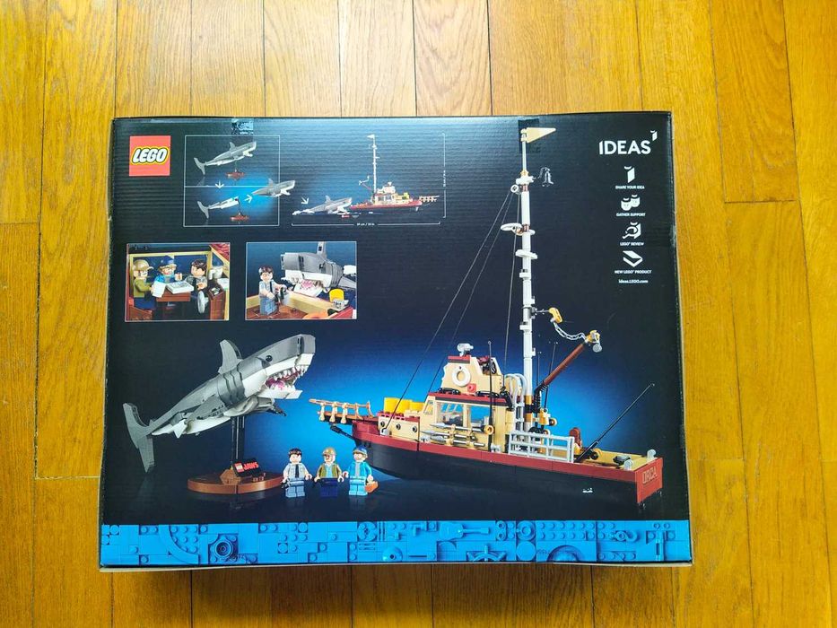 LEGO Ideas 21350 Jaws