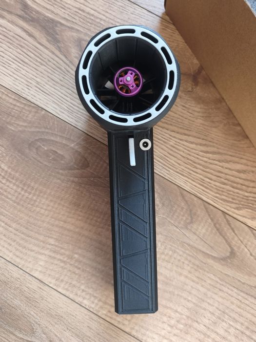 X64 dmuchawa turbo uszkodzona do naprawy lub na części