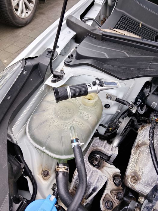 Sprawdzenie samochodu przed zakupem. Pomoc w zakupie auta.