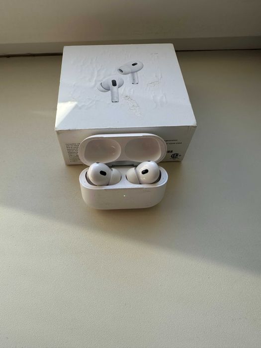 Навушники Apple AirPods Pro 2