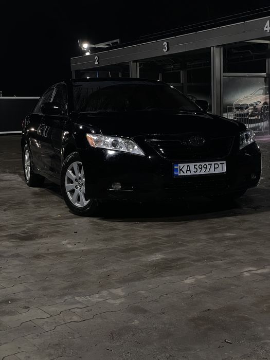 Оренда авто з водієм – Toyota Camry