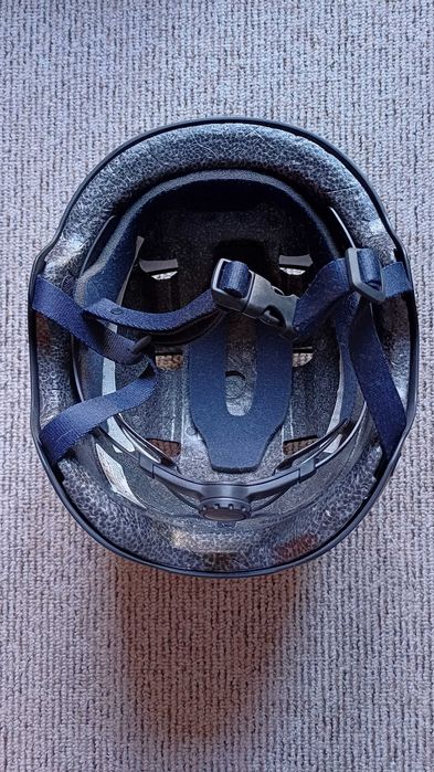 Conjunto de Protecção: Capacete e 3 Protecções Criança