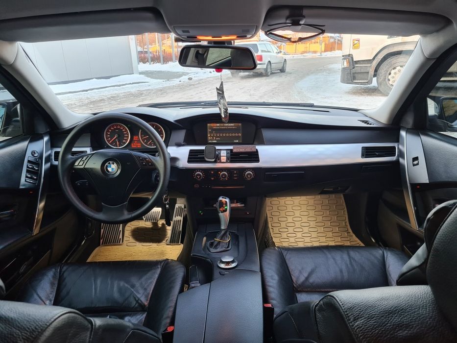 Продам  BMW 5 E60  2.5 газ/бензин 2004р