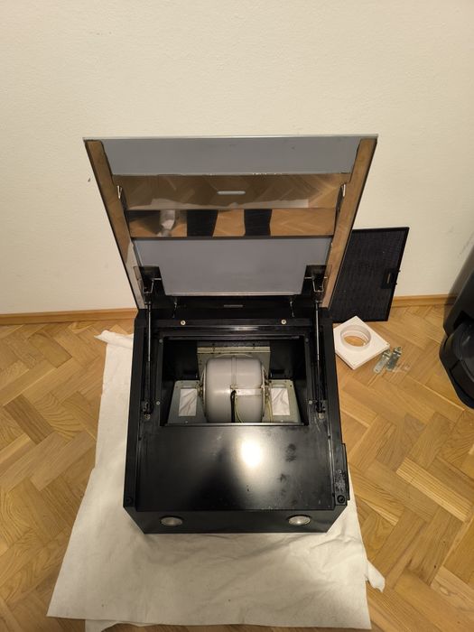 Nowoczesny szklany okap designerski Modernistyczny