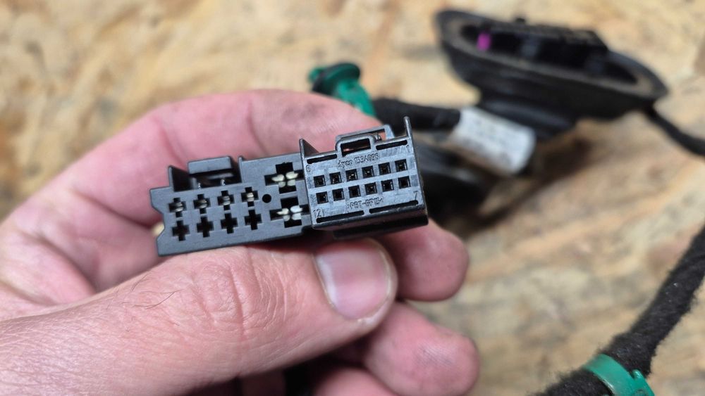 AUDI A4 B6/B7 (8E)-CABLAGEM ORIGINAL PORTA TRÁS DIR. e ESQ. EXCELENTE