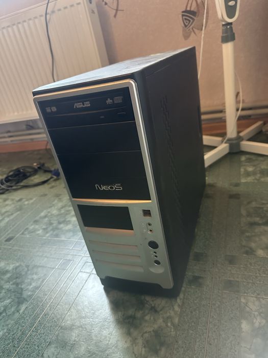 Компьютерный домашний настолький ПК