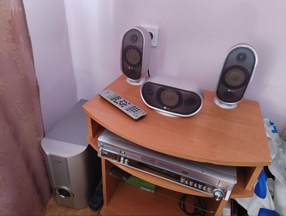 LG музичний центр