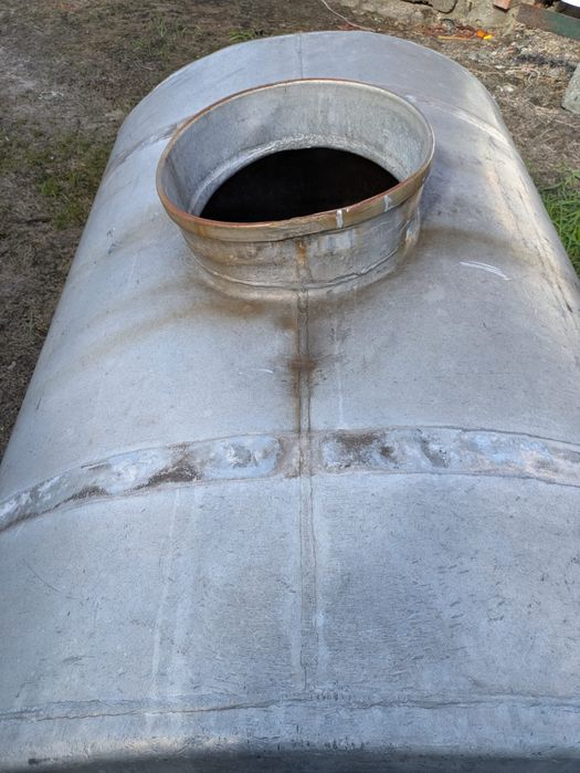 Sprzedam zbiornik aluminiowy poj 1000 l