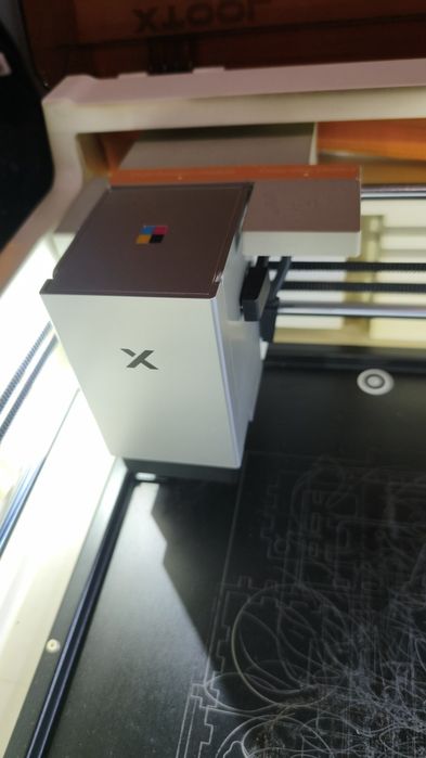 Xtool M2 com pacote de corte e impressão em cores /potência do laser de 10w