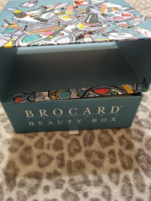 Коробка для косметики