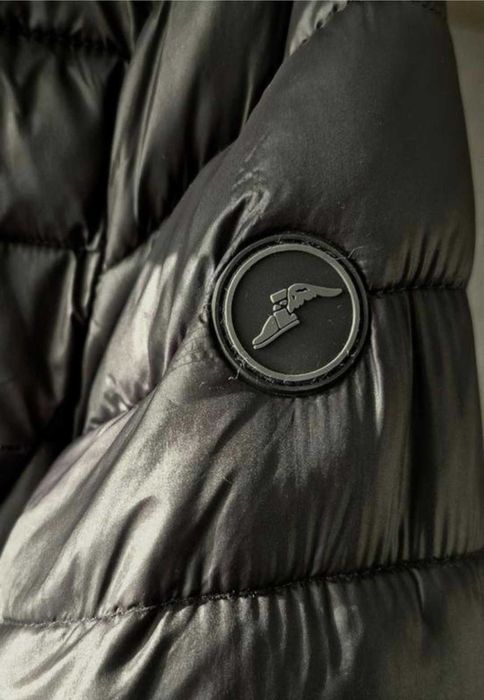 Жіноча стьобана куртка, пуфер фірми goodyear.