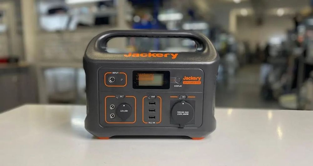 Зарядний пристрій Jackery explorer 240EU