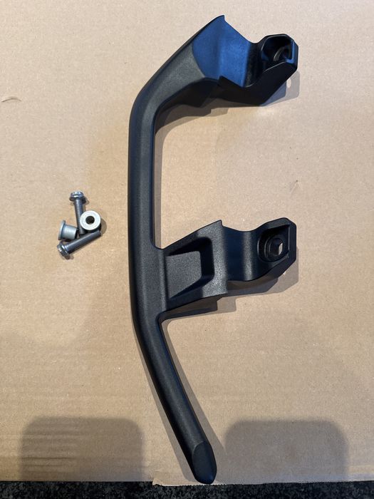 Uchwyt pasażera mocowanie + śruby BMW C400 GT x82