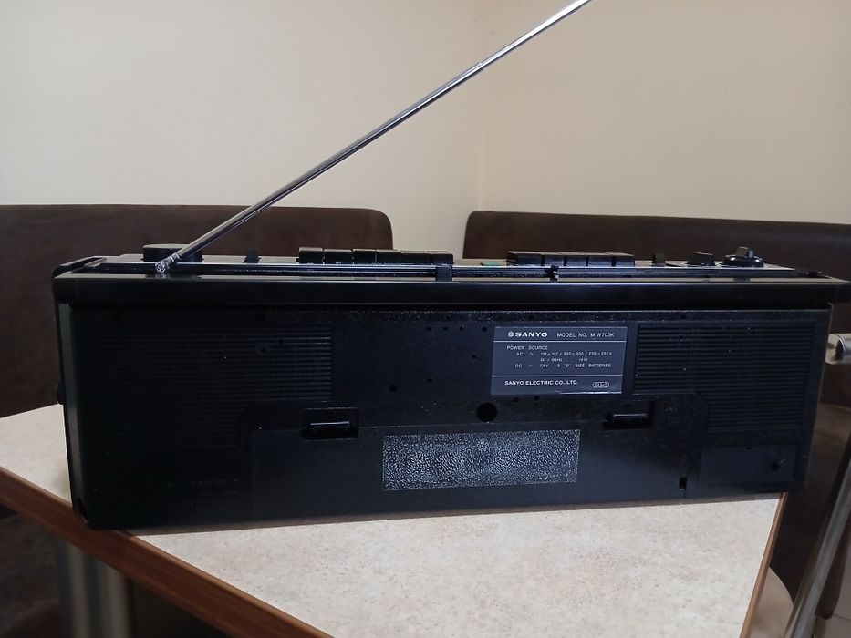 Магнітофон SANYO ідеальний стан!