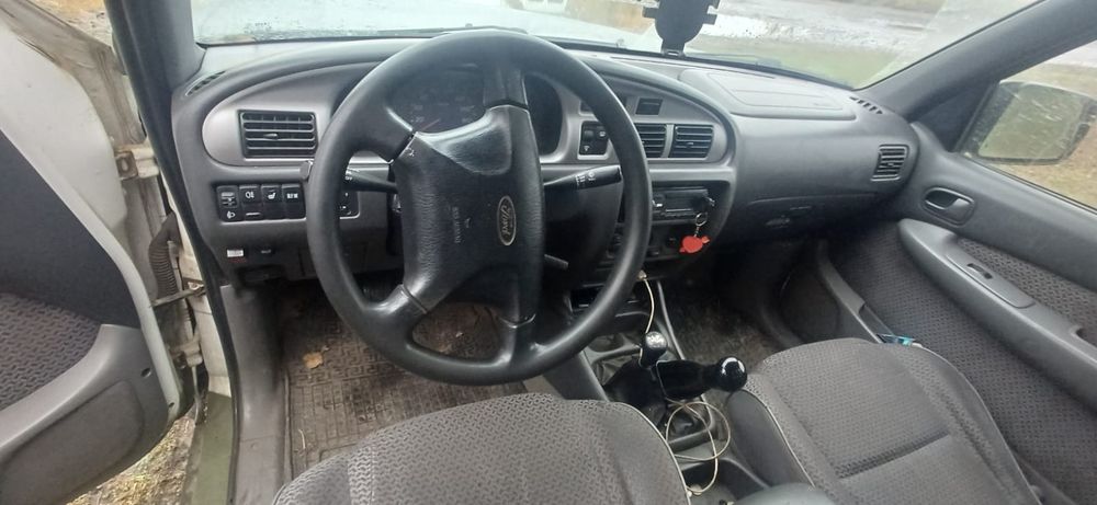 авто в бойовому стані