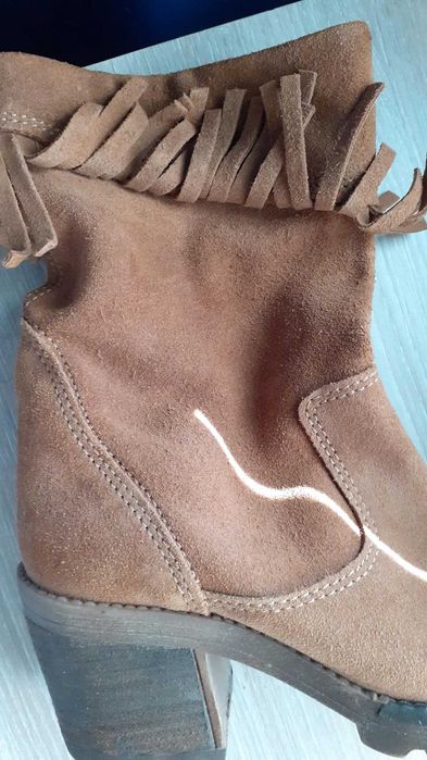 Botas castanhas madeira com franja 35