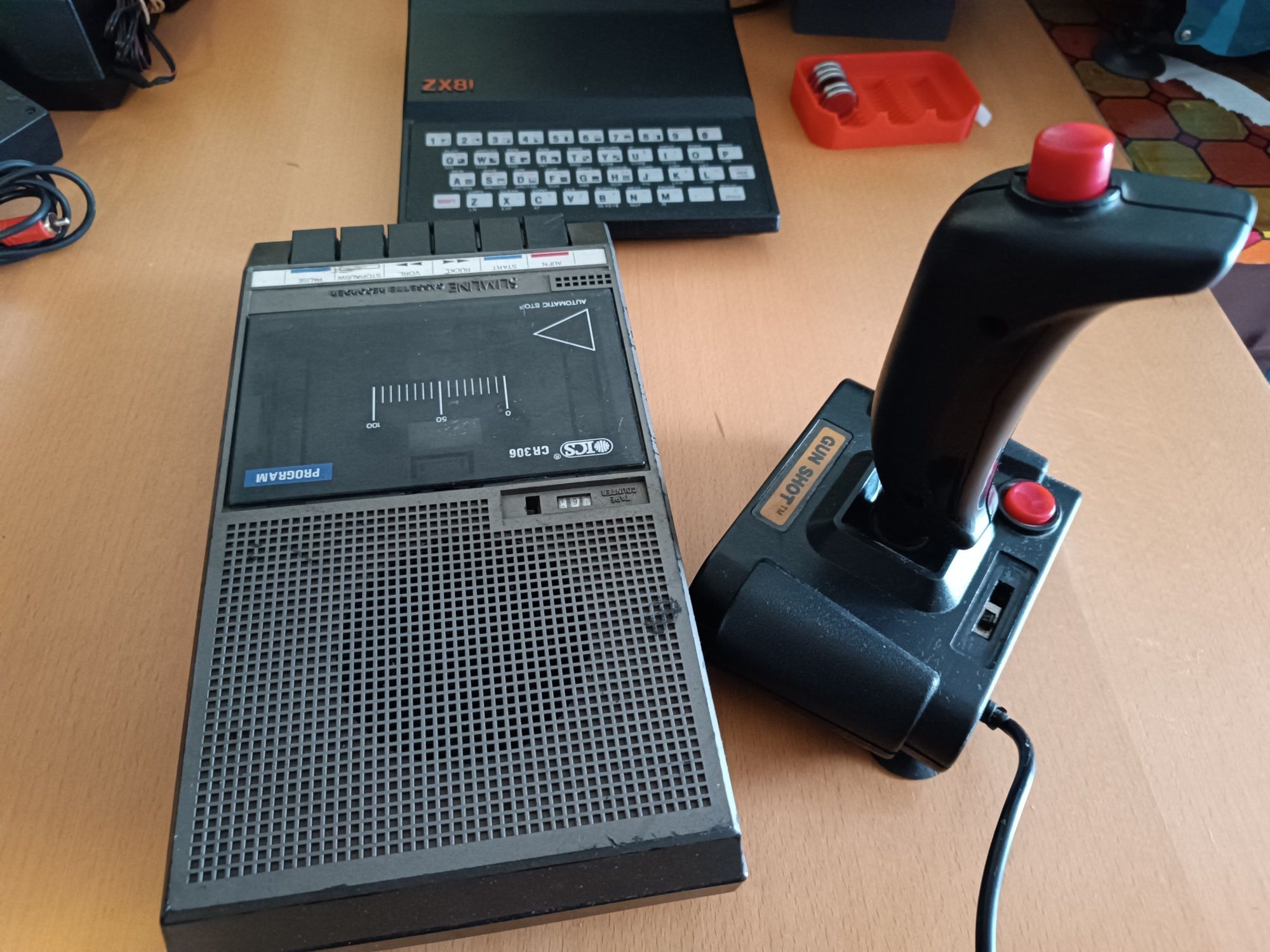 Sinclair Spectrum ZX81 oferta joystick e leitor de cassetes Sinclair Spectrum ZX81 oferta joystick e leitor de cassetes