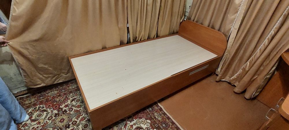 Ліжко з матрасом