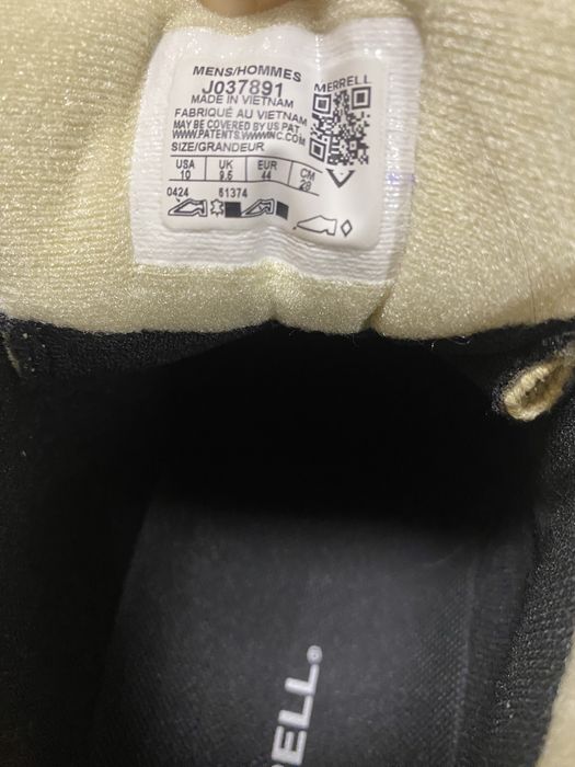 Merrel Vibram Waterproof (size-44)