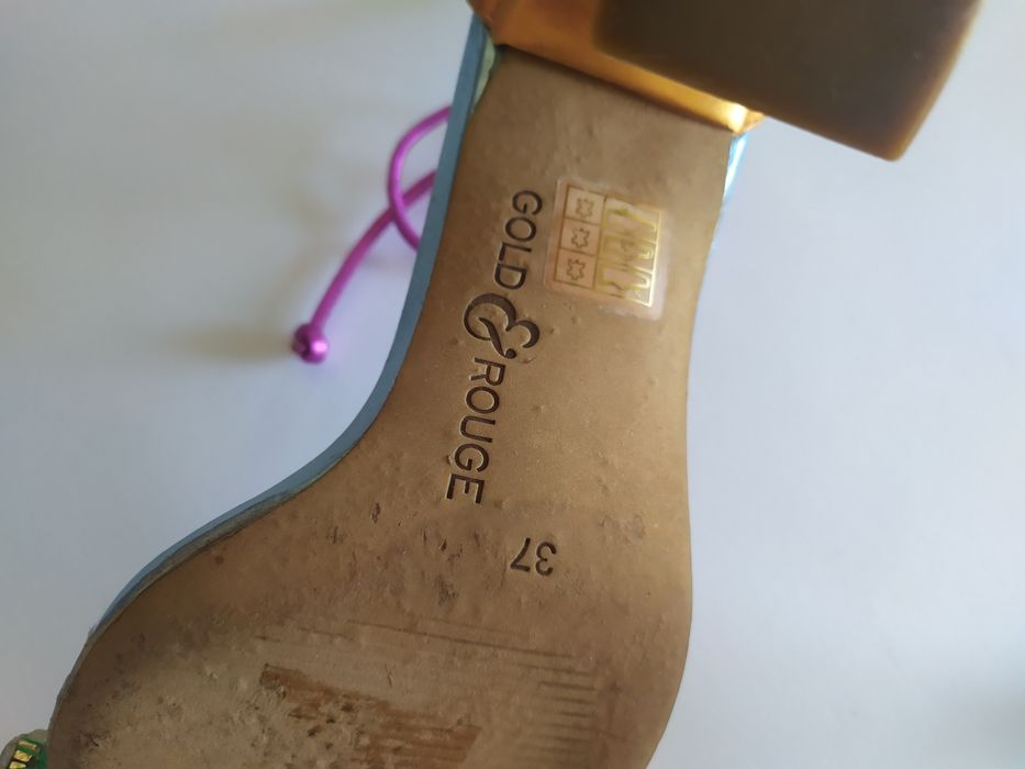 Sandálias Gold&rouge by Mariana Machado