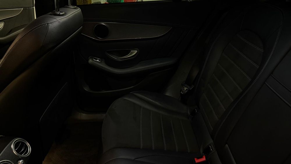 Excelente Mercedes EQC 400 4Matic