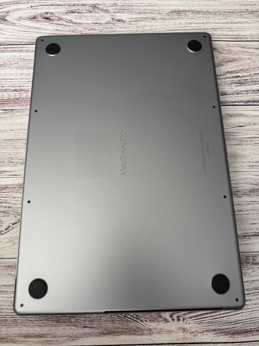 Apple MacBook Pro 16" 2021 M1 Pro/16Gb/512Gb Space Gray