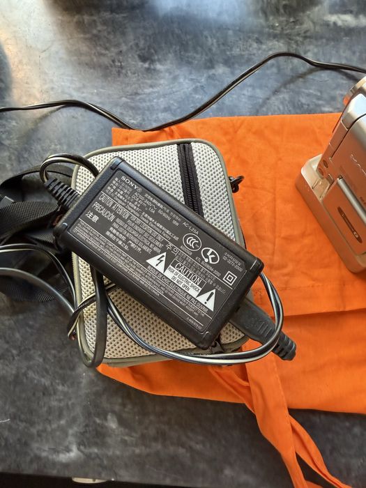 Handycam Sony super steady shot DCR-PC109E PAL