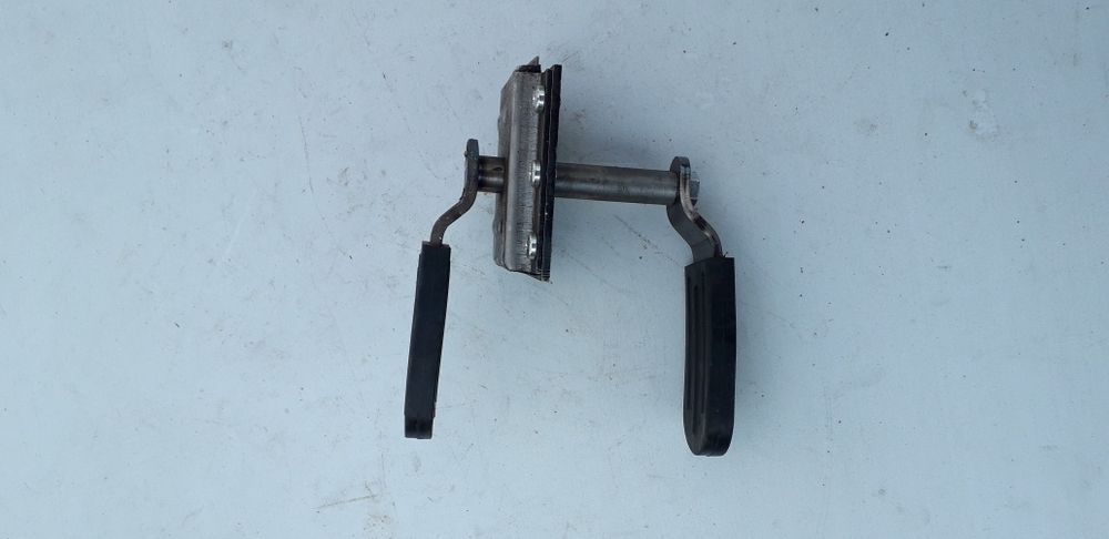 Zamek kabiny URSUS C-360 C-330 prawy lub lewy