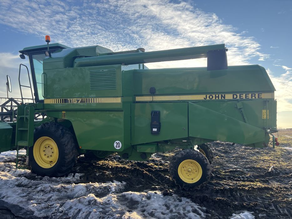 Свіжопривезений комбайн John Deere 1157 жатка Шумахер
