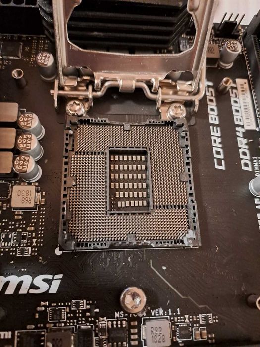 Motherboard MSI MPG Z390i Gaming Edge AC c/ cooler Thermaltake