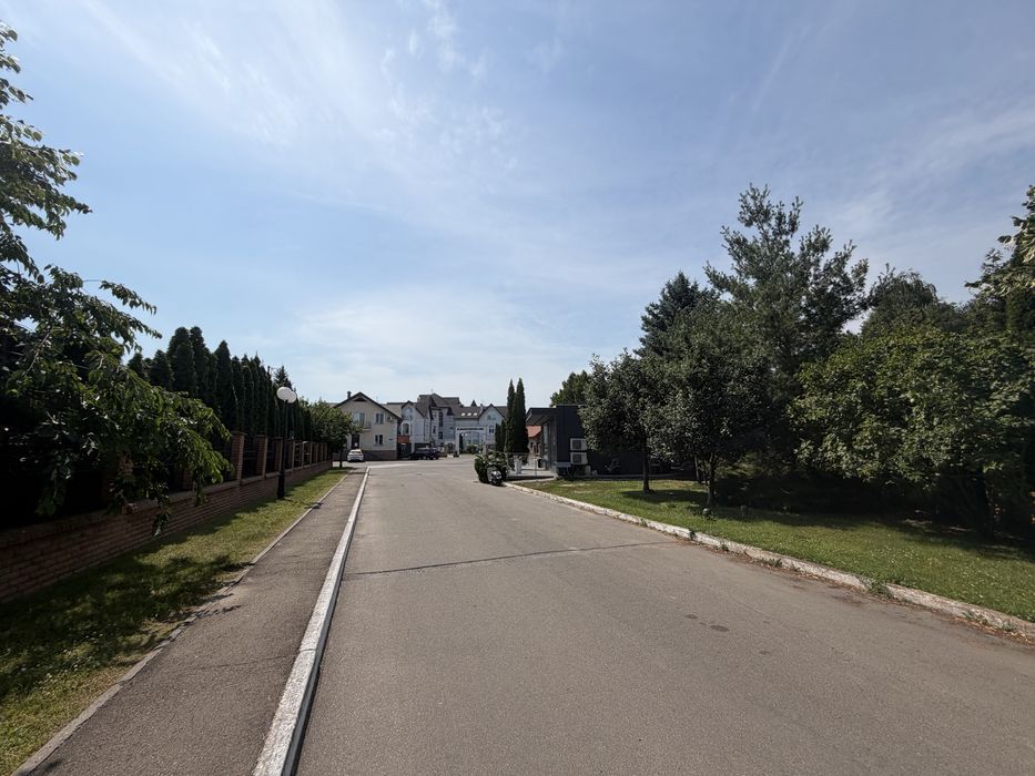 Продаж 4-к кв 150 м2 село Вишеньки   КМ Золоче Набережна буд.7
