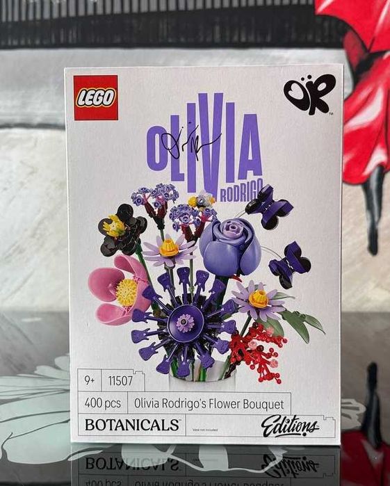 Конструктор LEGO Botanicals 11507 Букет квітів Олівії Родріґо